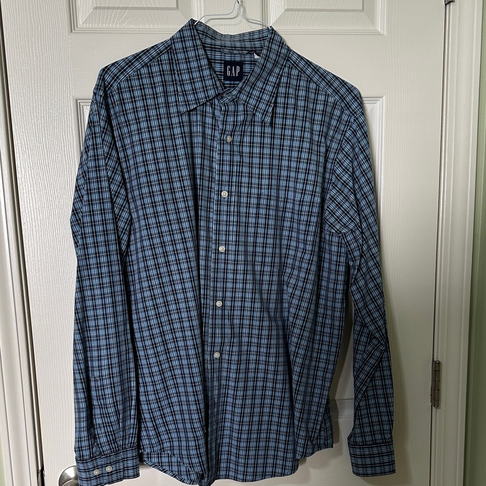 Men’s Gap 100% cotton oxford shirt